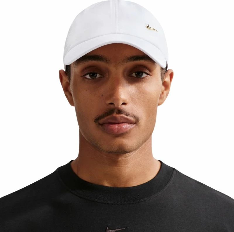 Kapelë Nike Dri-FIT Club FB5372 101, e bardhë
