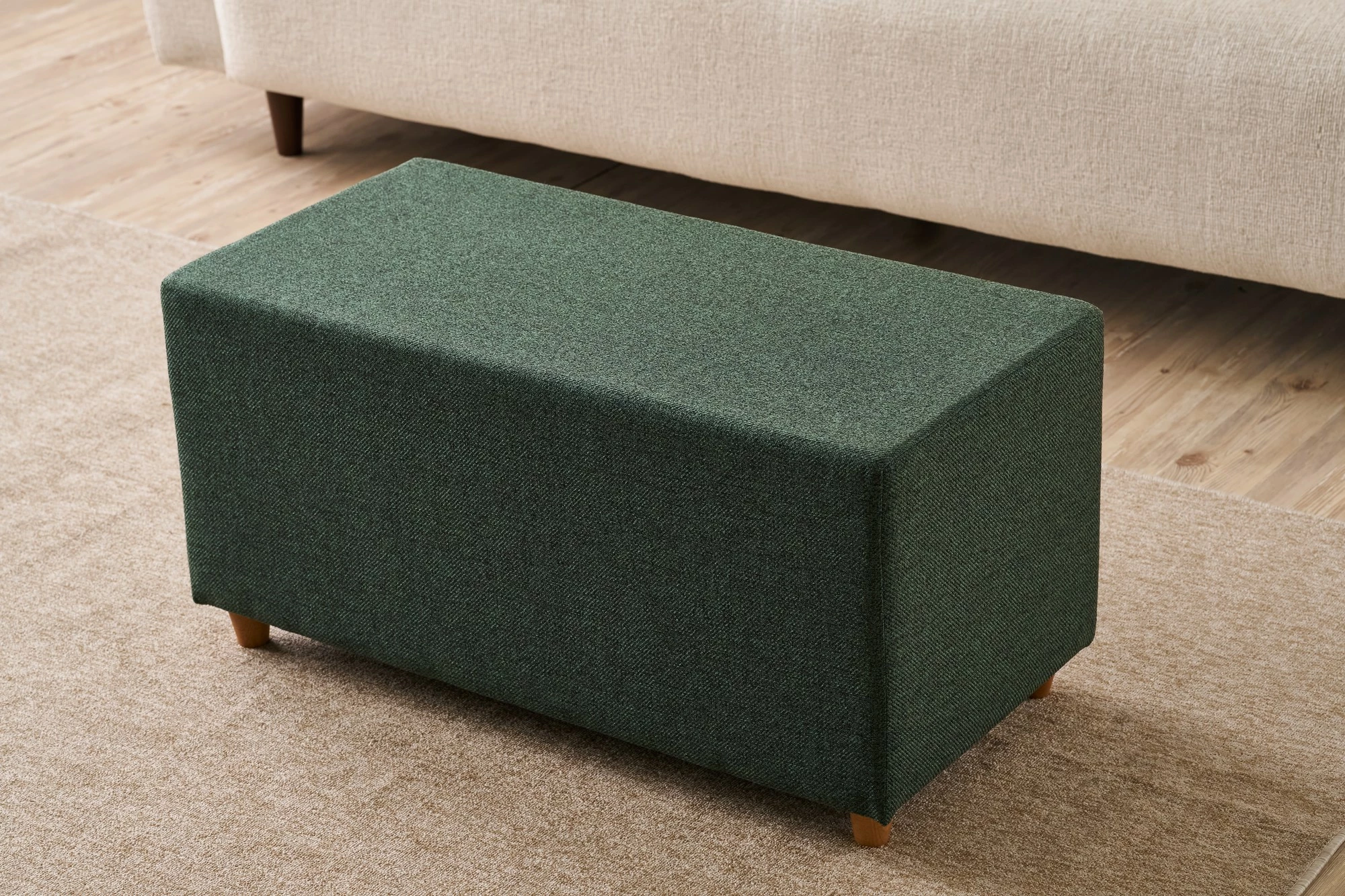 Puf jeshil Atelier del Sofa, Urla