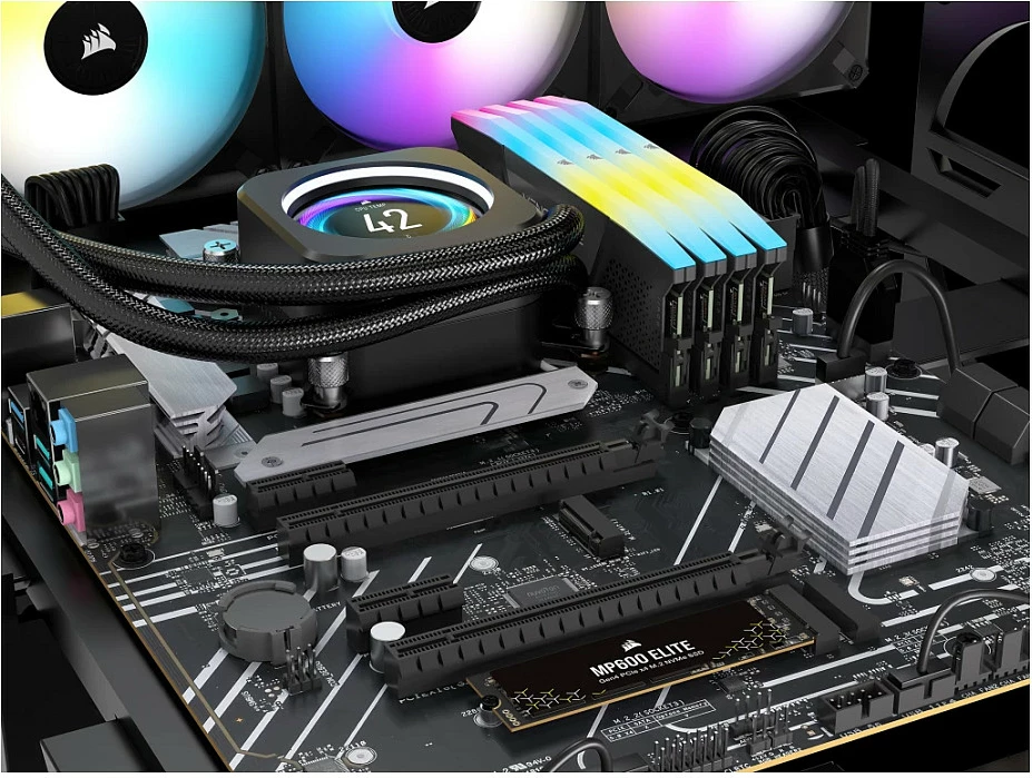 SSD Corsair MP600 ELITE, 1TB, M.2 NVMe PCIe 4.0, 2280, e zezë