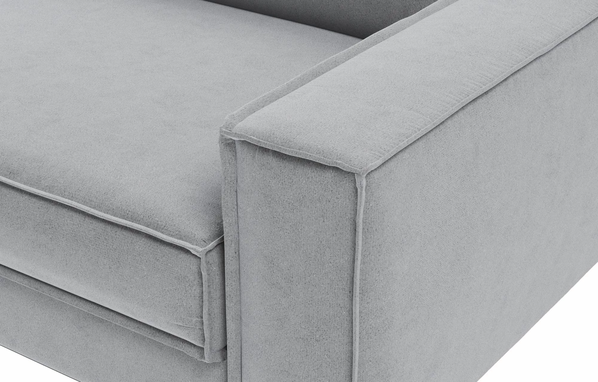 Divan treshe Atelier del Sofa, ngjyrë gri mjegull, këmbë dru arre