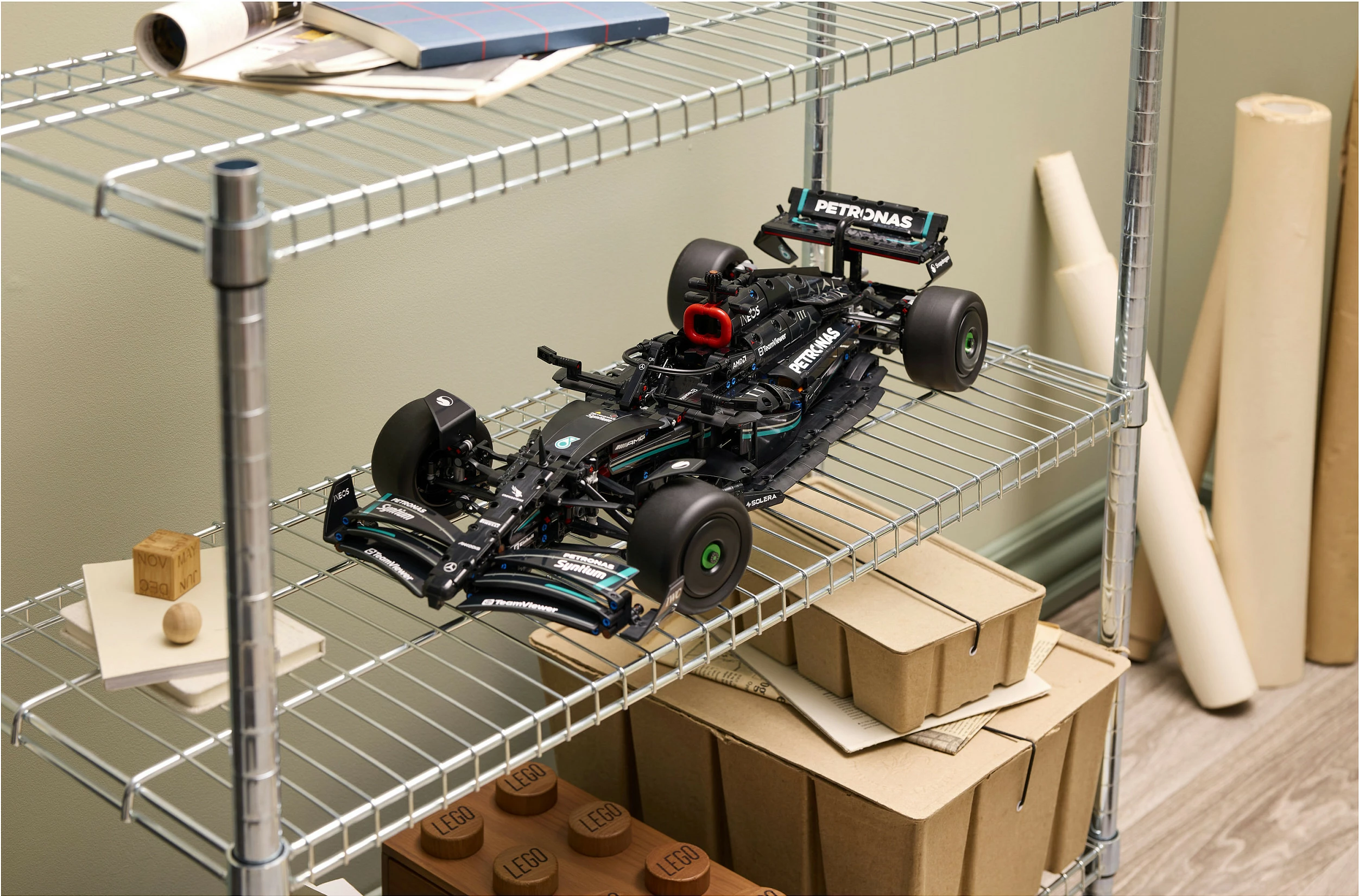 Set ndërtimi LEGO Mercedes-AMG F1 W14 E Performance, 1642 pjesë