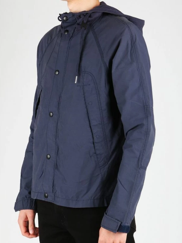 Jakne Guess për meshkuj