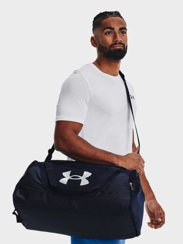 Çantë Under Armour për stërvitje, blu marine