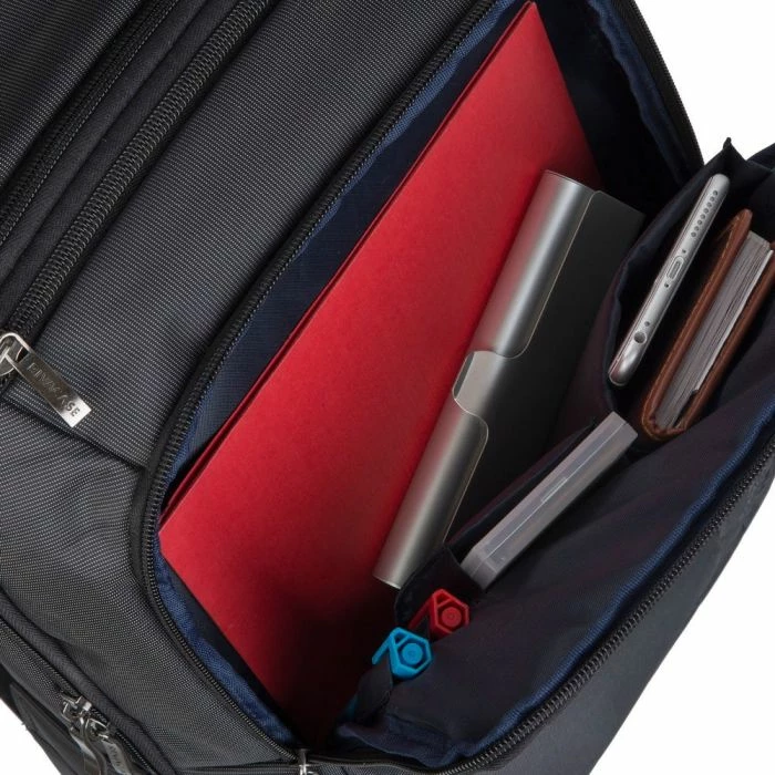 Çantë shpine për laptop RIVACASE 8262 15.6\" 15 l e zezë