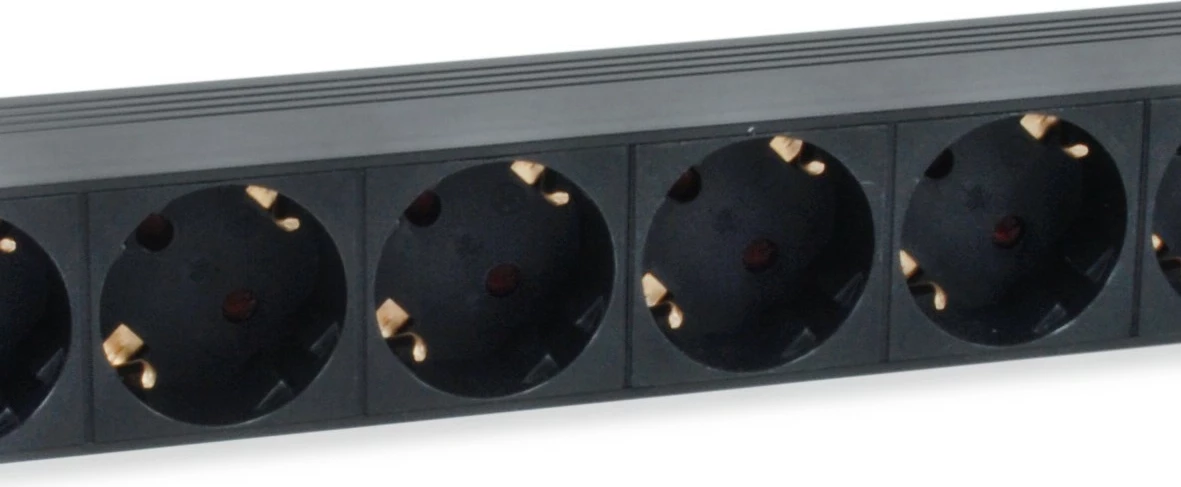 PDU Equip 8-portë, C14, 1U, plastikë, zi