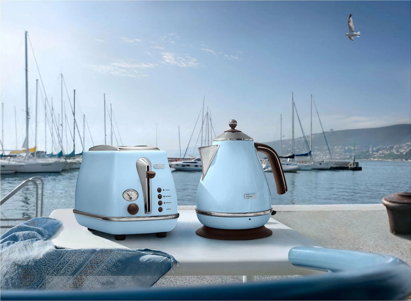 Çajnik elektrik De’Longhi KBOV 2001.AZ, 1.7L, 2000W, blu