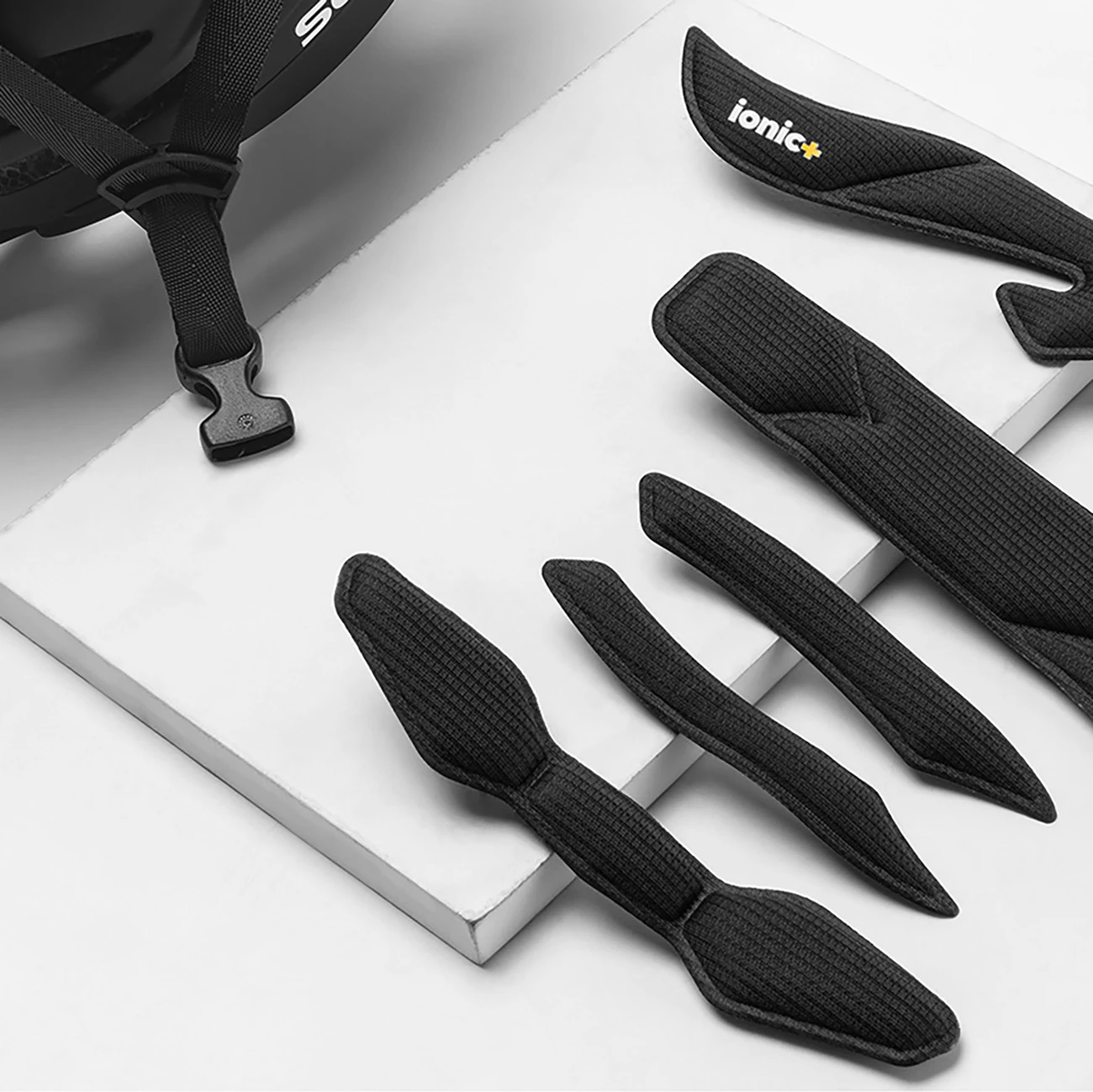 Helmetë biçiklete Rockbros 10110045005 me syze UV të ndashme, e bardhë, unisex