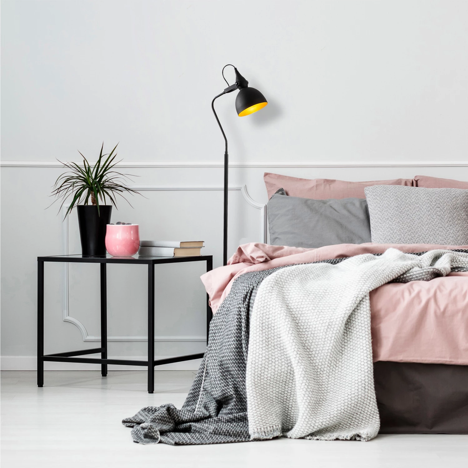 Dritë dyshemeje metalike e zezë FH7342 35x30x183 cm