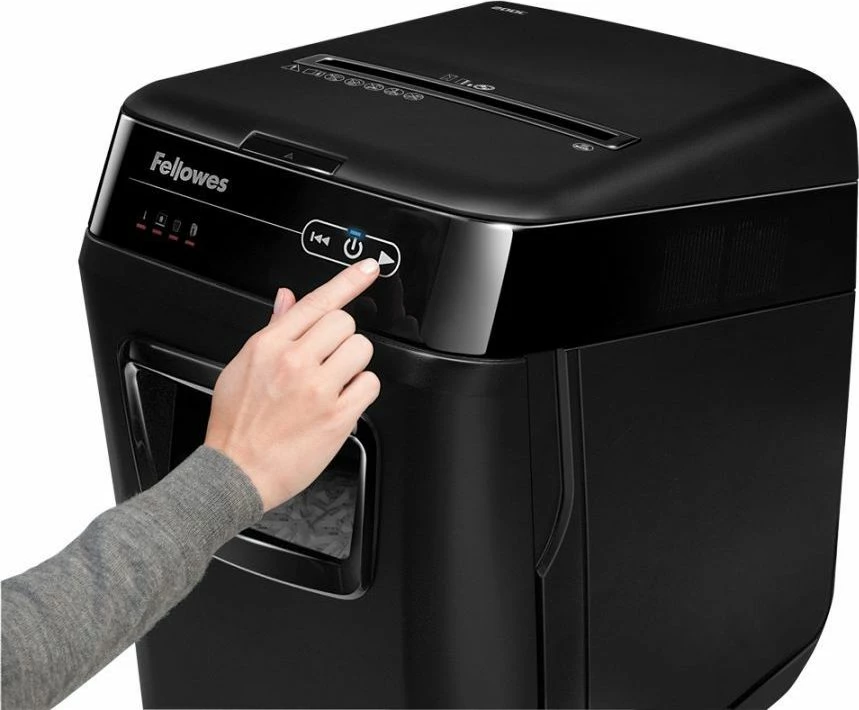 Grirës dokumentesh Fellowes AutoMax 200C, P-4, auto-furnizim 200 fletë, kosh 32 L, prerje 4x38 mm, i zi