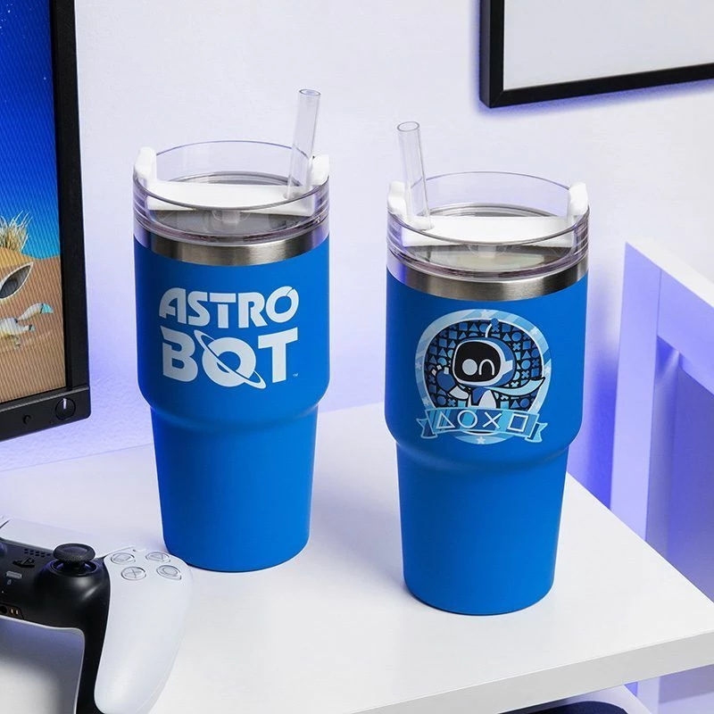 Mug udhëtimi Paladone Astro Bot Gamer, 600 ml, inox i izolum, kapak 3-në-1 me pipëz, blu
