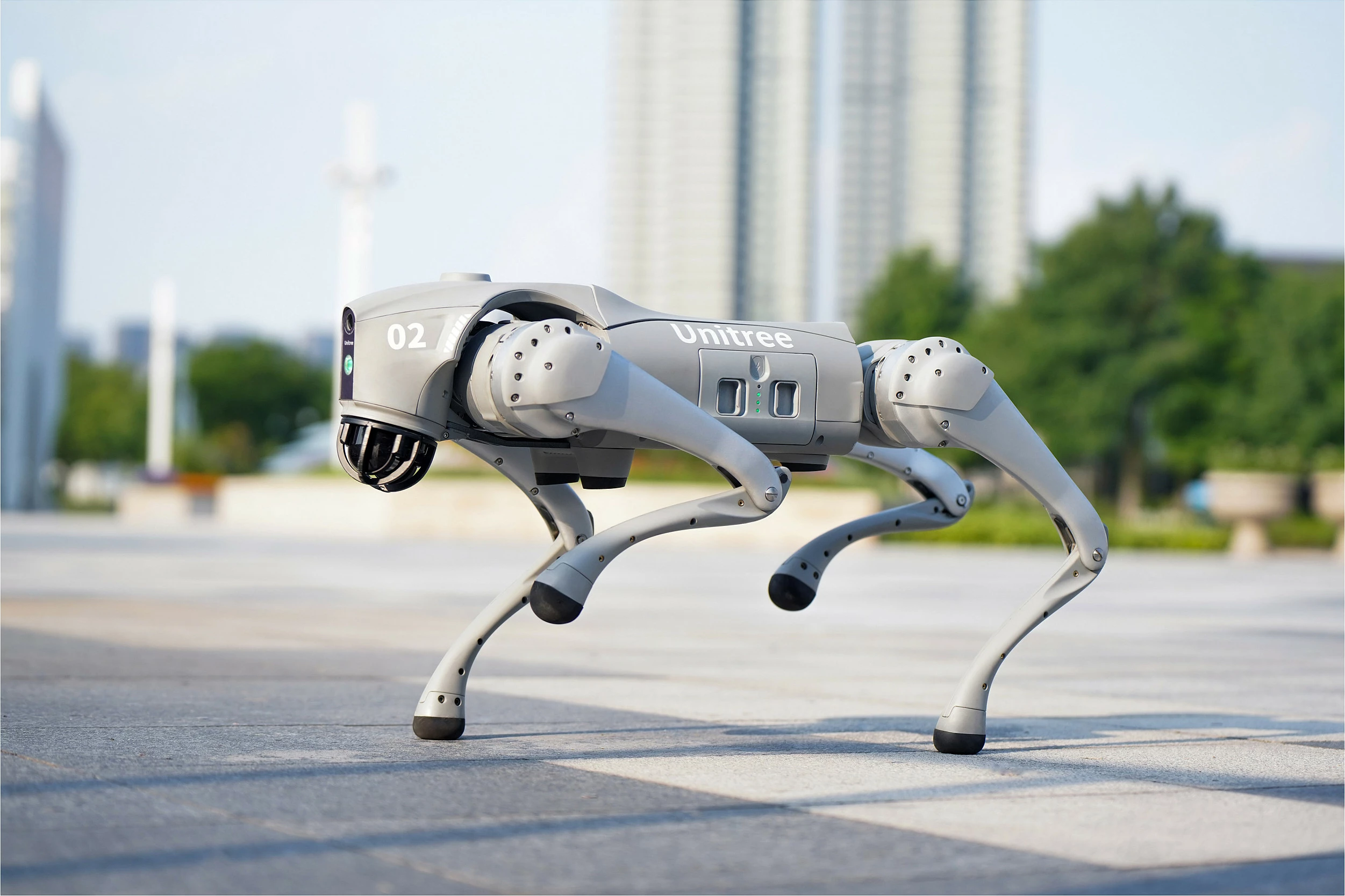 Qen robotik Unitree Go2 Air, Wi‑Fi/Bluetooth, kamerë, bateri 8000 mAh, me telekomandë, gri