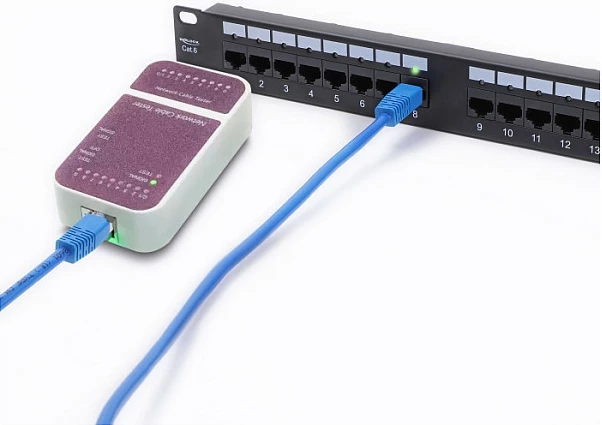 Patch panel DeLOCK 19" 1U, 24-port Cat6, RJ-45, me LED, i zi