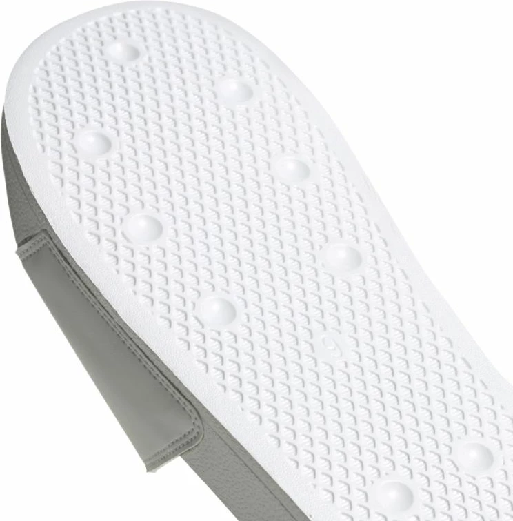 Papuqe adidas unisex, të bardha [Madhësia: 44.5]
