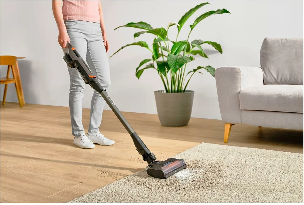 Fshesë elektrike Sencor SVC 7315TI - 2in1, 150W, e zezë