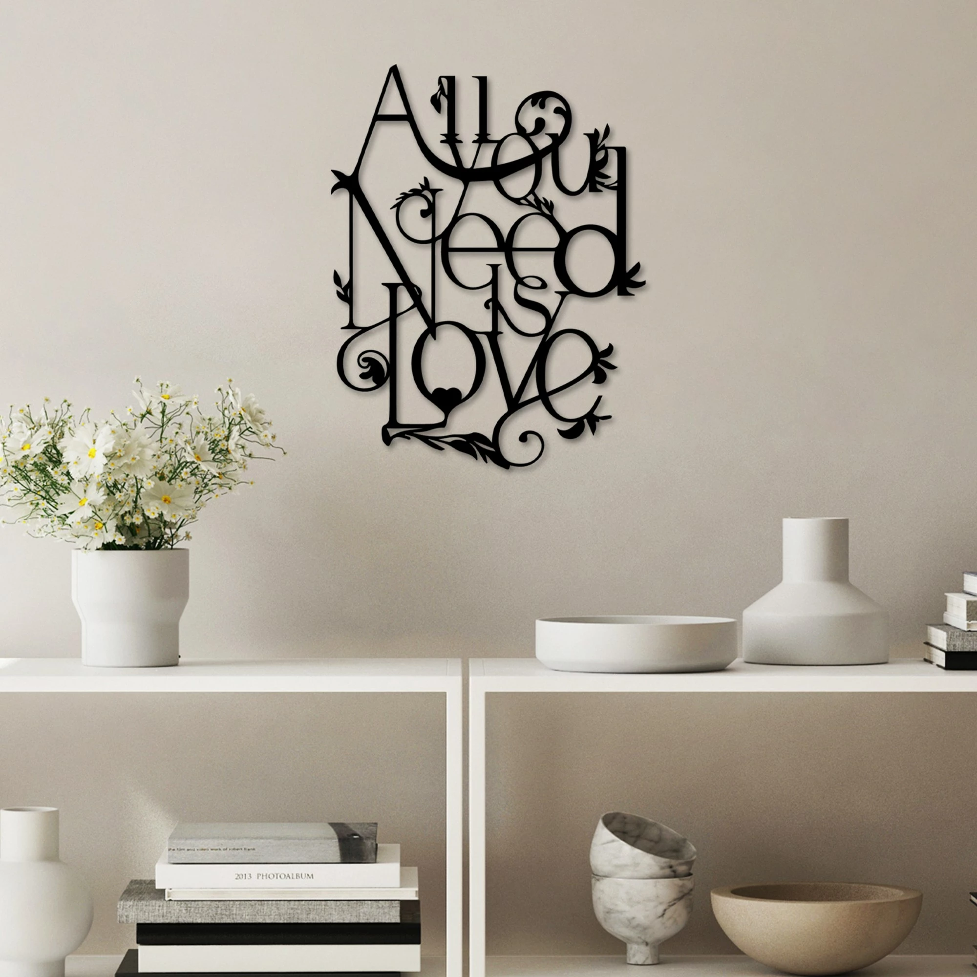 Aksesor dekorativ metalik për mur, All You Need is Love, ngjyrë e zezë, 44x57cm