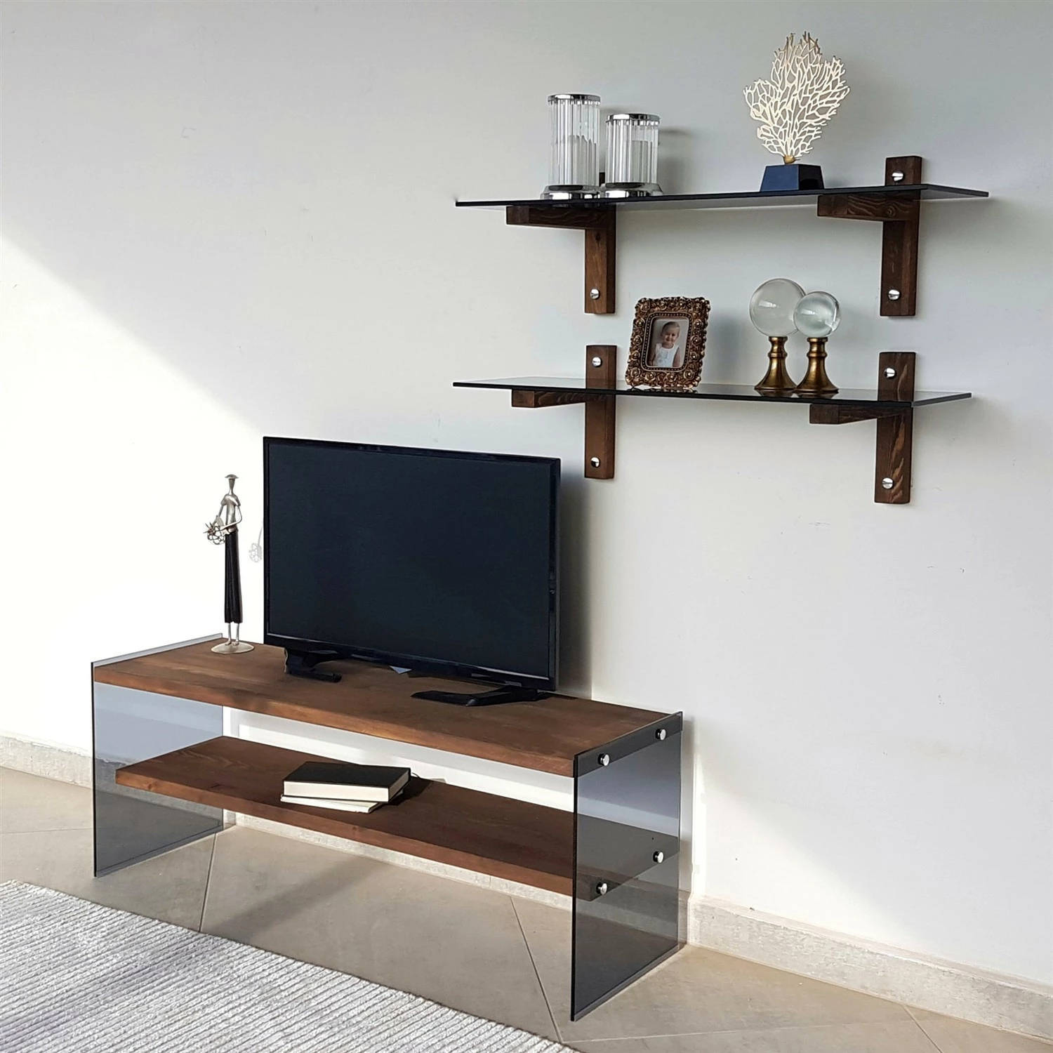 Set TV njësie Skye Decor, ngjyrë arre, TV102
