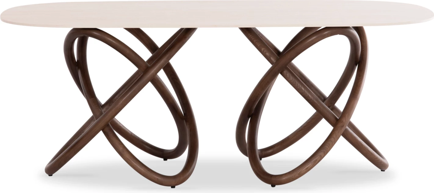 Tavolinë ngrënieje Orbiter, sipërfaqe qeramike krem travertin, këmbë dru frashëri ngjyrë arre