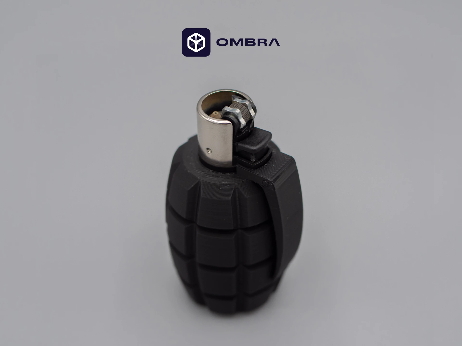 Mbajtëse për çakmak Clipper, Dizajni "Grenade", e zezë
