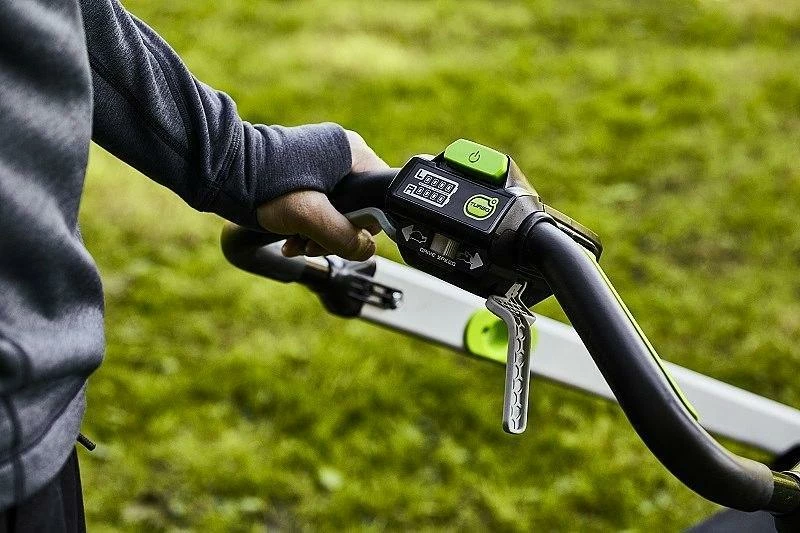 Kositëse bari me bateri Greenworks GD60LM51SP 60V, 51 cm, me vetëlëvizje, kosh 55 L, pa bateri, jeshile/zezë