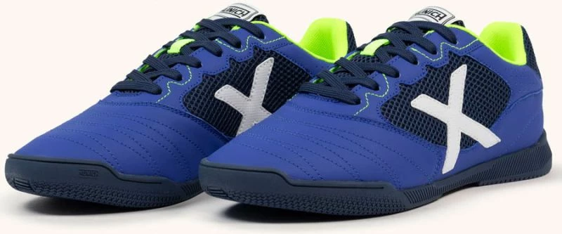 Atlete Munich Debut 01 IN