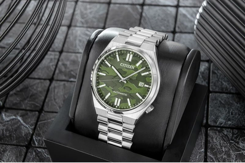 Orë dore për meshkuj CITIZEN Tsuyosa NJ0159-86X, e gjelbër me kuti