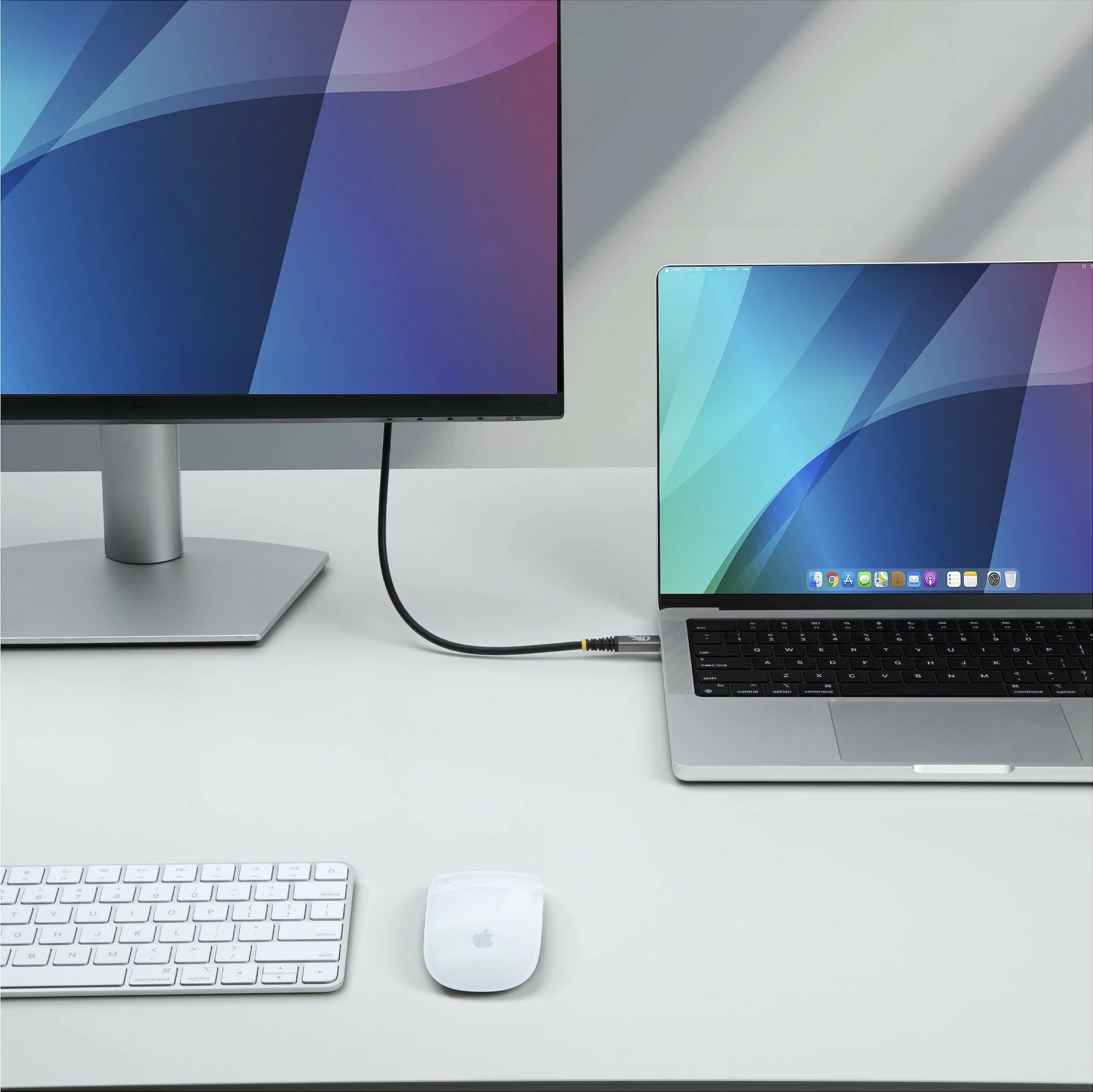 Kabllo USB-C StarTech USB4 Gen 4x2 1.5m, 80Gbps, 240W PD, 8K/120Hz, e zezë