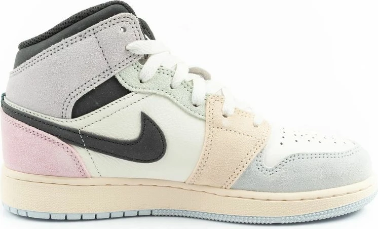 Atlete për femra Nike Air Jordan 1, të zeza [Madhësia: 36.5]