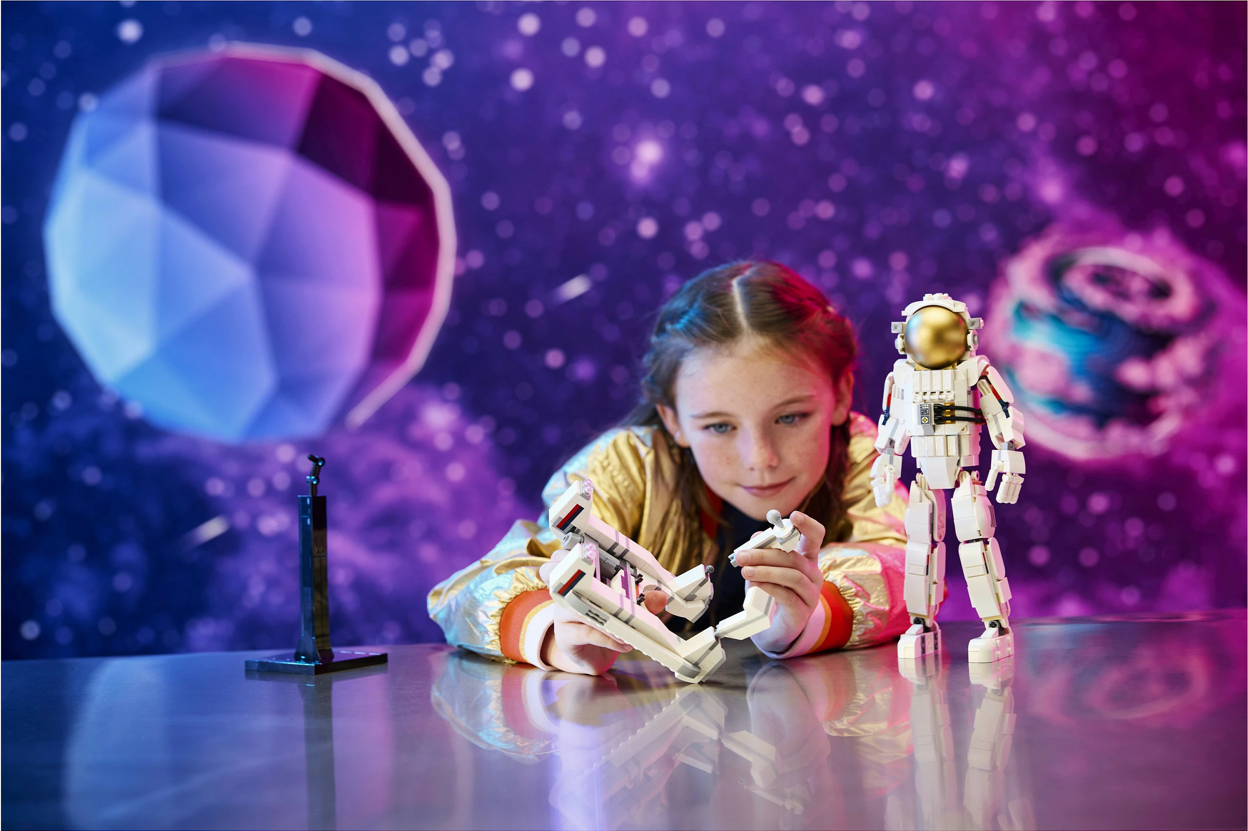 Set ndërtimi LEGO Creator 3in1 Space Astronaut 31152, 647 pjesë, multikolor