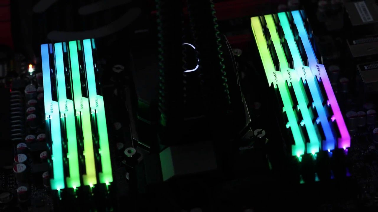 RAM Memorje G.Skill Trident Z RGB F4-3200C16D-32GTZR 32 GB DDR4 3200MHz CL16, e zezë, set 2x16GB