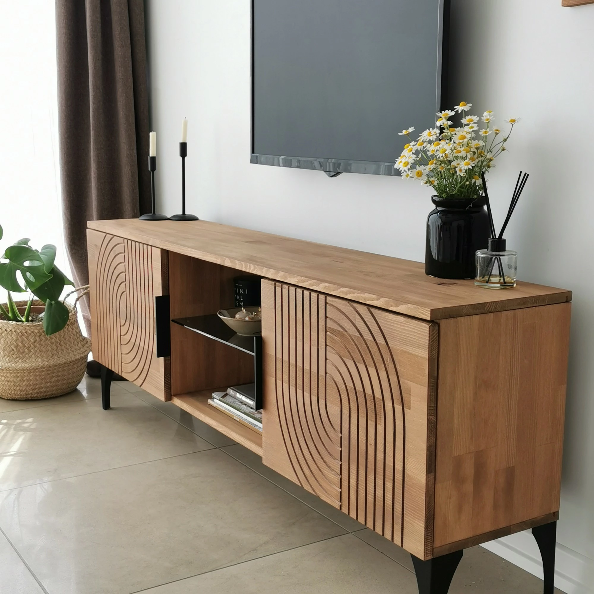 Komodë TV Hanah Home, Lidya, ngjyrë lisi