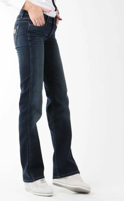 Jeans femra Wrangler [Madhësia: W26 L34]