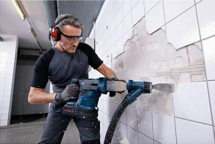 Trapan çekiç Bosch GBH 18V-34 CF Professional, SDS Plus, brushless, 2x 8Ah, valixhe, zi/blu