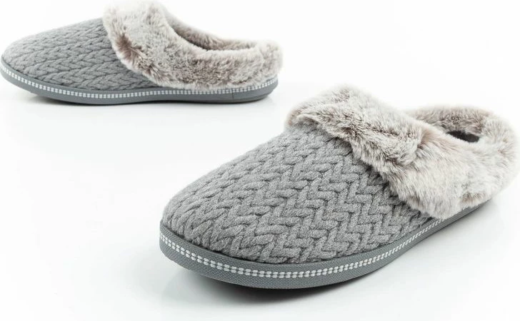 Papuqe për femra Skechers, të ngrohta