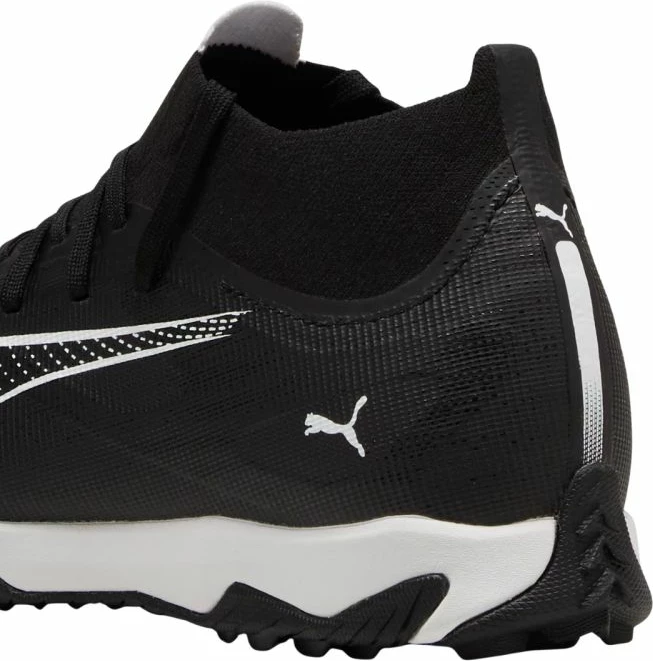 Atlete futbolli Puma Ultra 5 Match+ TT 107890 02