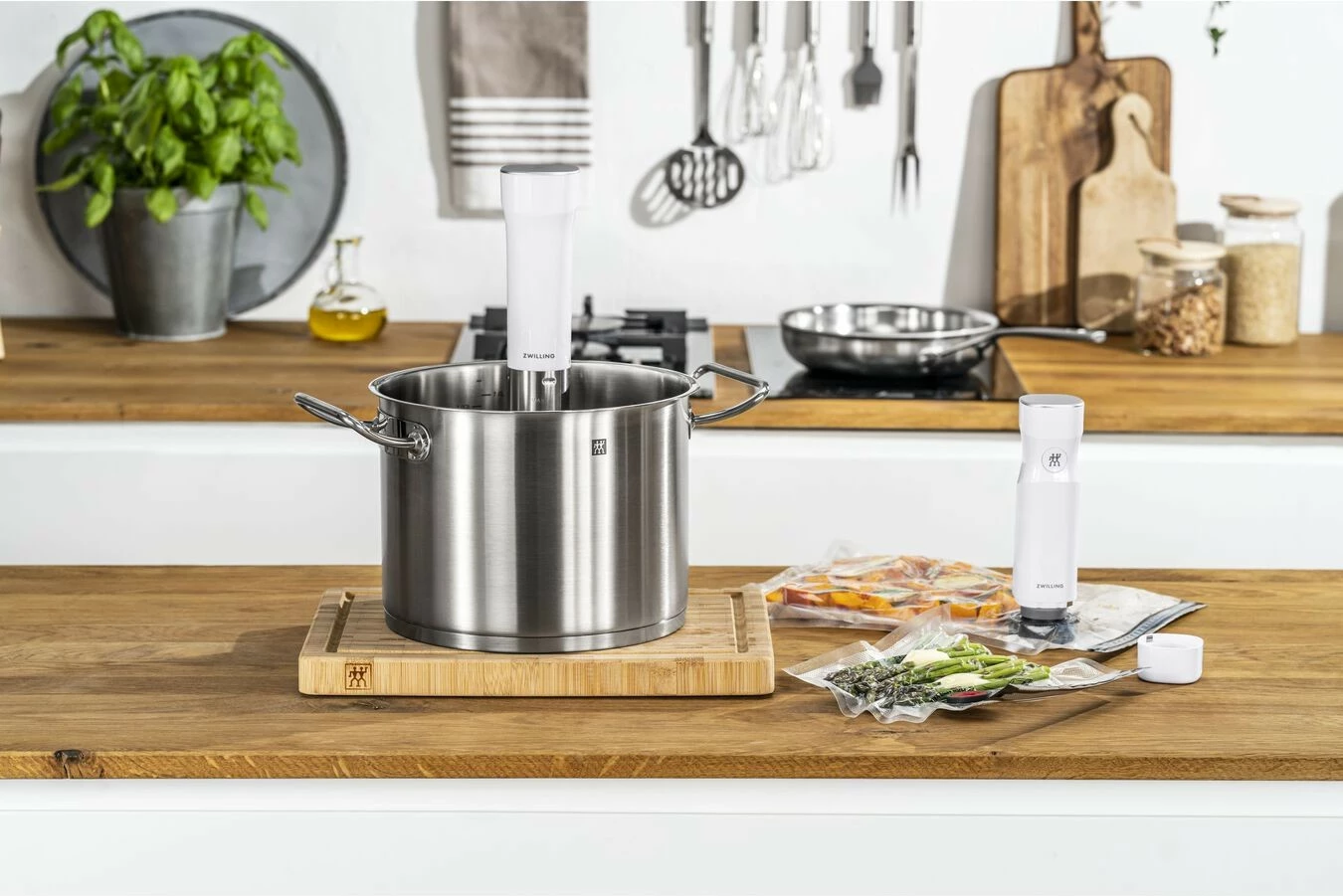 Cirkulator sous vide Zwilling Enfinigy, 1200W, touch, bardhë