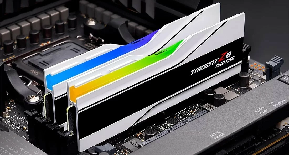 RAM Memorje G.Skill Trident Z5 Neo RGB F5-6400J3239G16GX2-TZ5NRW, DDR5 32GB (2x16GB) 6400MHz CL32 UDIMM, bardh e zi