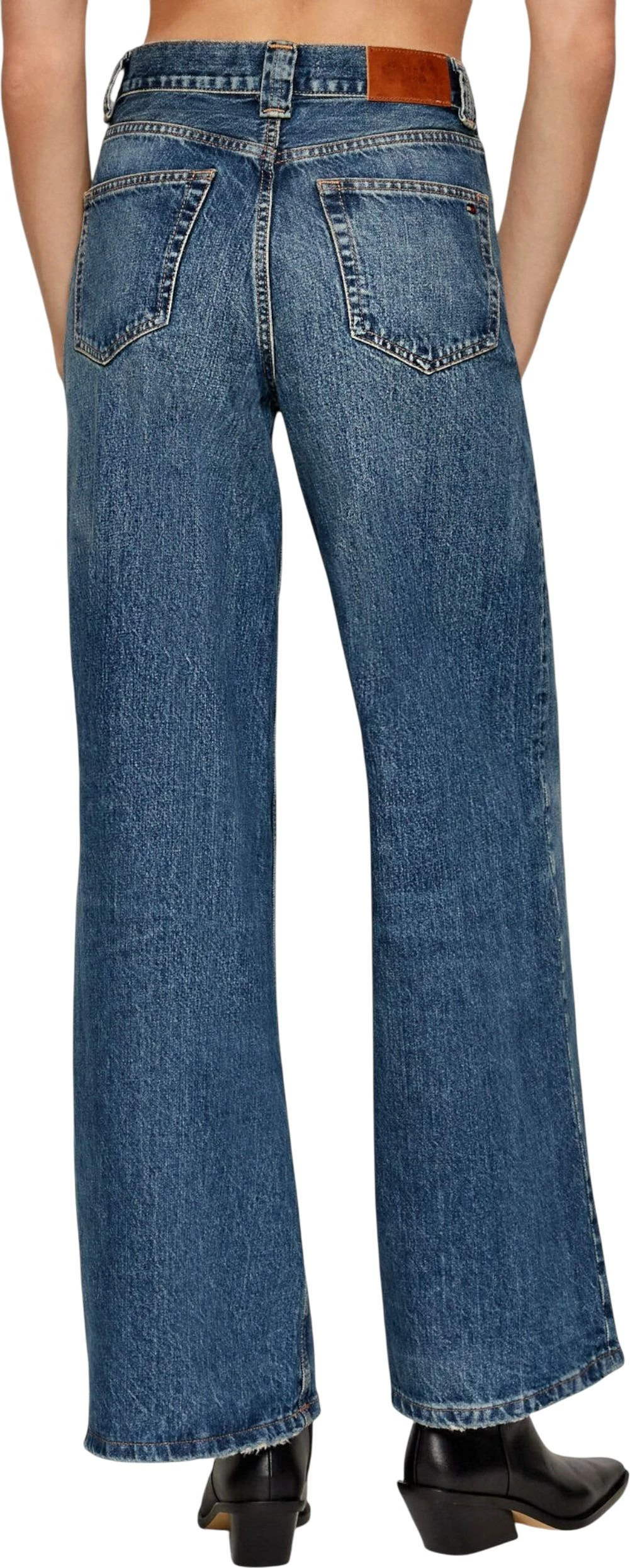 Xhinse për femra Tommy Hilfiger DNM KRIS 70's Wide L WW0WW46731, denim [Madhësia: W25 L30]