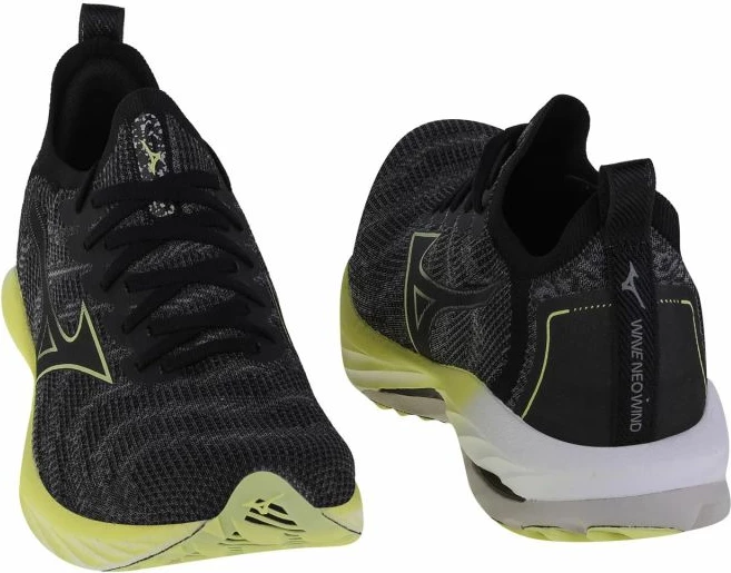 Atlete për meshkuj Mizuno Wave Neo Wind, të zeza dhe jeshile [Madhësia: 44.5]