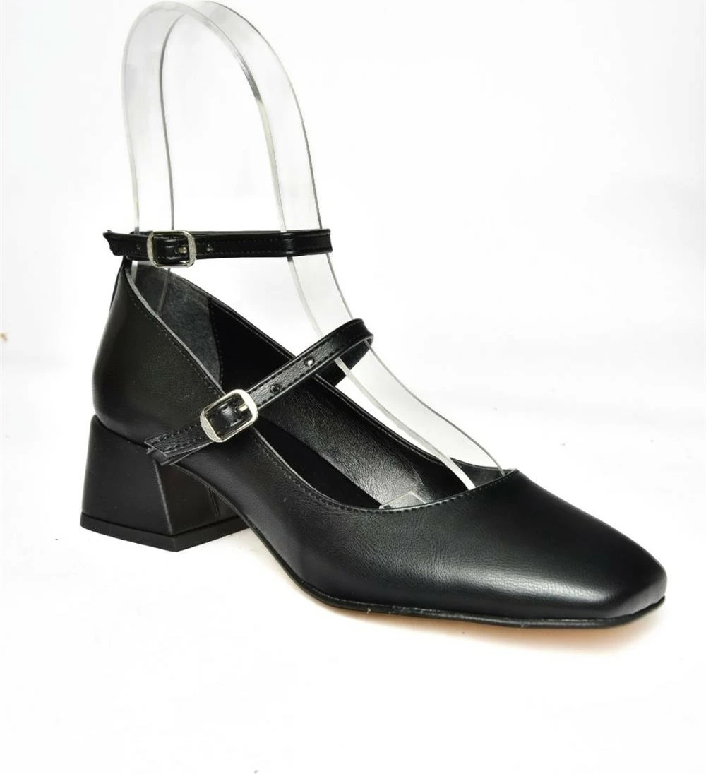 Këpucë me taka të trasha për femra Fox Shoes, të zeza