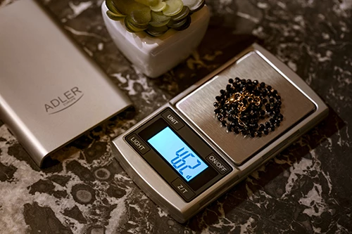 Peshore precize, Adler AD 3168, 100 g / 0.01 g, ekran LCD me ndriçim, numërim copash