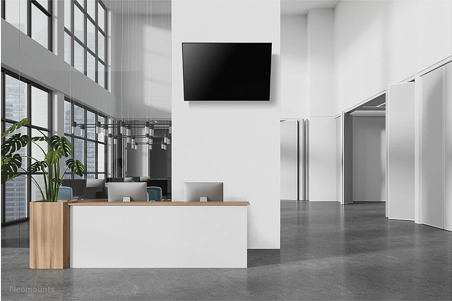 Mbajtëse muri për TV Neomounts LEVEL-750, 43-75", VESA 400x400, 100 kg, e kyçshme, e zezë