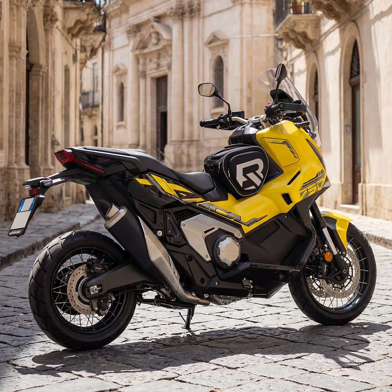 Çantë tanci për motoçikletë Rockbros A40-1 12L, e zezë