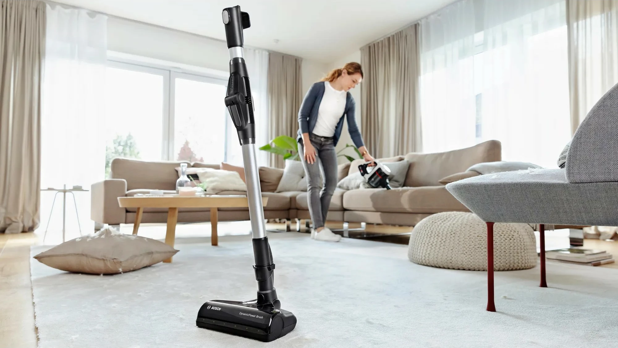 Fshesë stick 2-në-1 Bosch BBS711W, pa qese, 0.3L, e bardhë