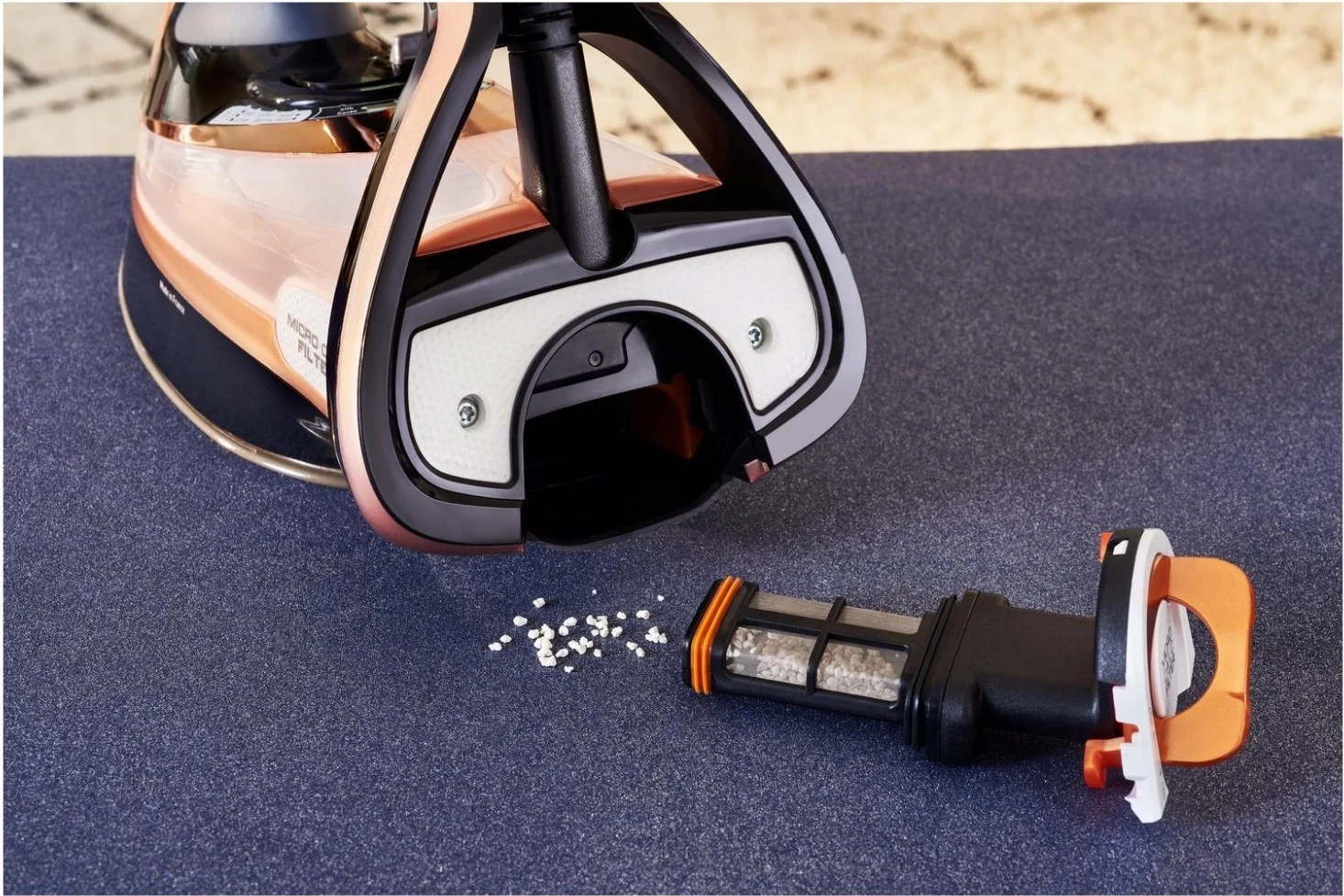 Hekurosje me avull Tefal FV9865 Ultimate Pure, e zezë