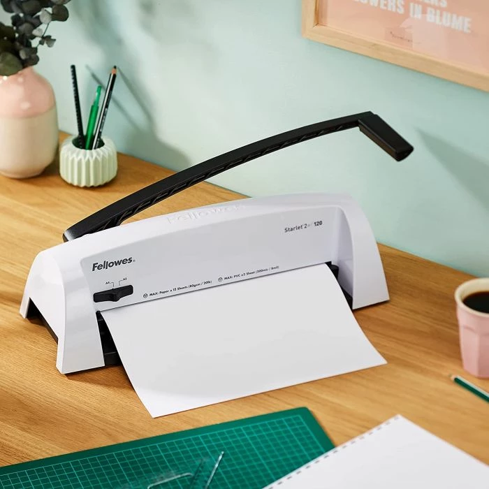 makinë lidhëse dokumentesh Fellowes Starlet 2+ manuale, kapacitet lidhje 120 fletë, shpinë plastike 16 mm, bardhë/zezë