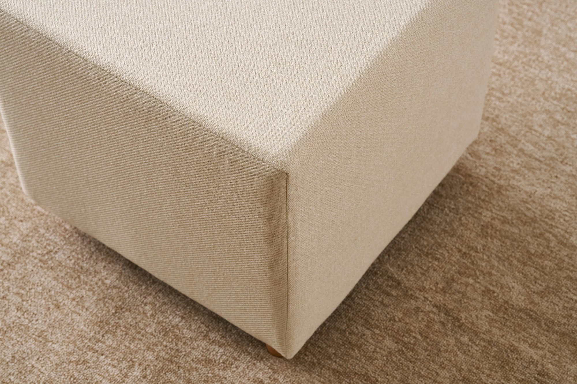 Puf krem, Atelier del Sofa, Olimpos