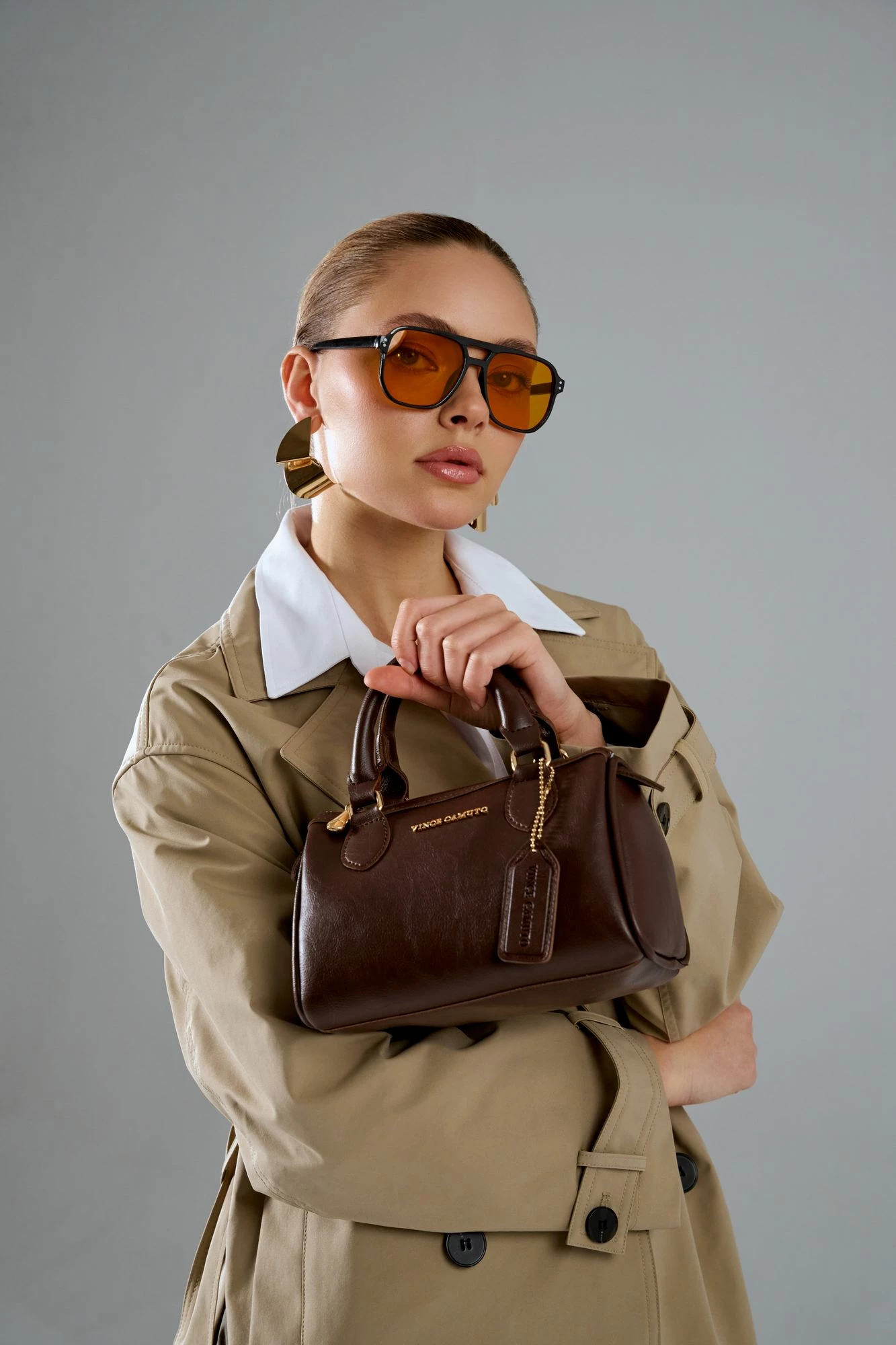 Çantë dore, ngjyrë çokollatë, Vince Camuto Rimini