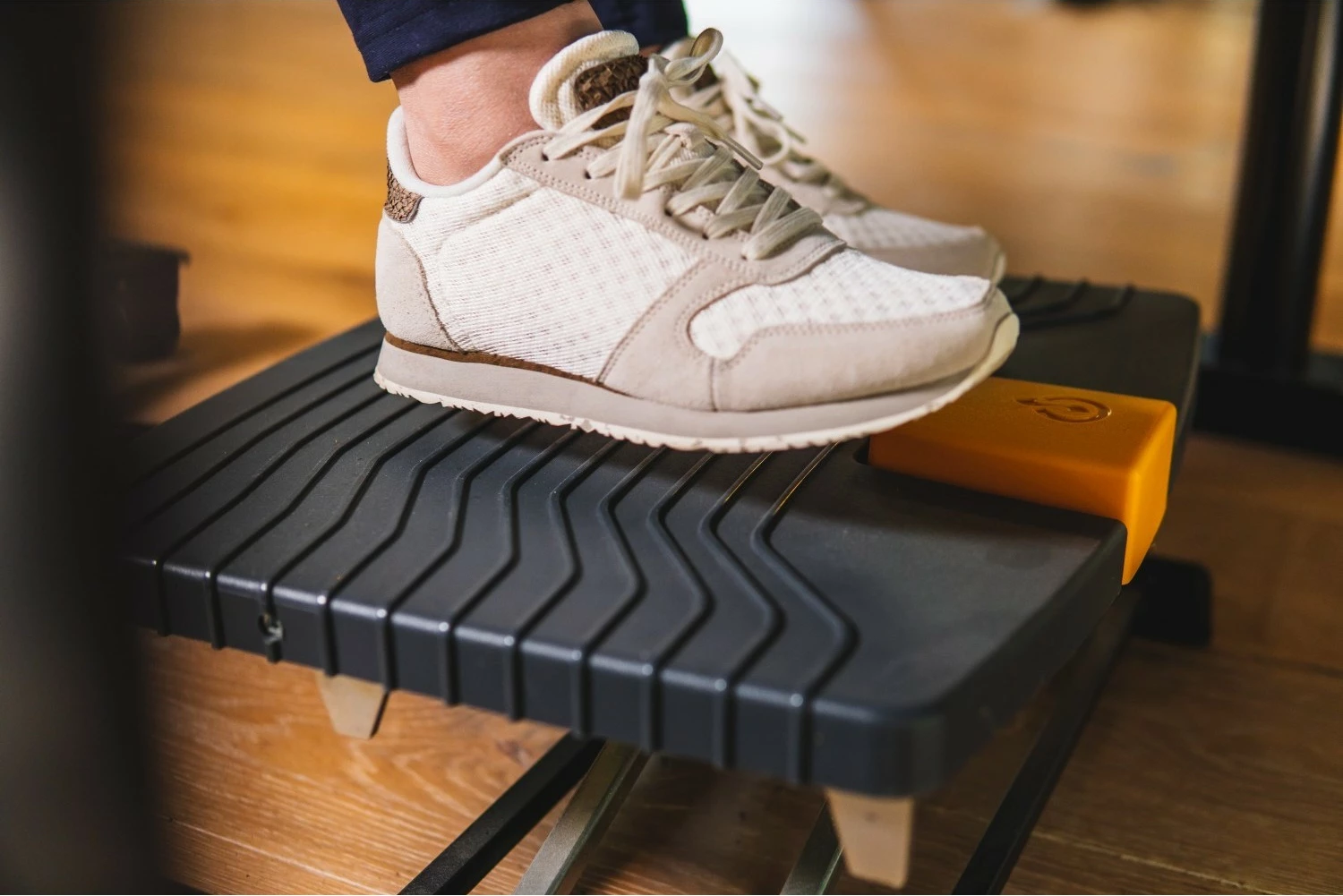 Mbështetëse këmbësh BakkerElkhuizen Pro 959, rregullim 6-37cm, gri