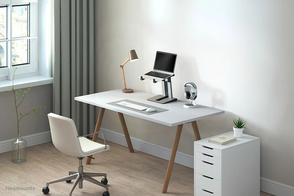 Mbajtës laptopi Neomounts Newstar NSLS200, plastikë, i palosshëm, 10-17 inç, argjend