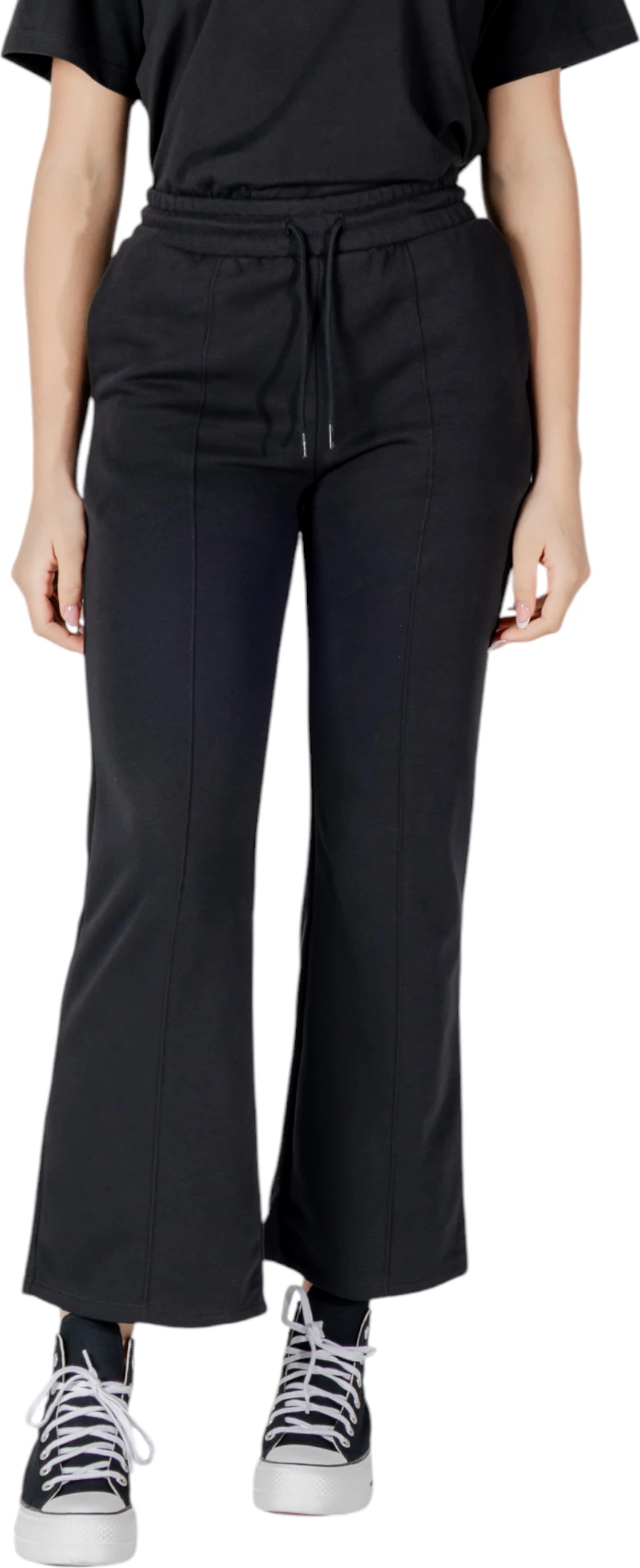 Pantallona sportive për femra Converse Star Chevron Open Hem Pant 10028418-A03, të zeza